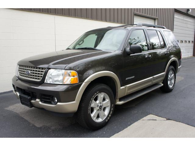Photo of 2005 Ford Explorer