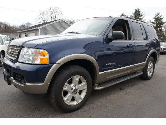Photo of 2004 Ford Explorer