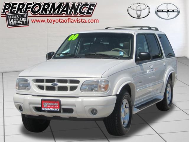 Photo of 2000 Ford Explorer