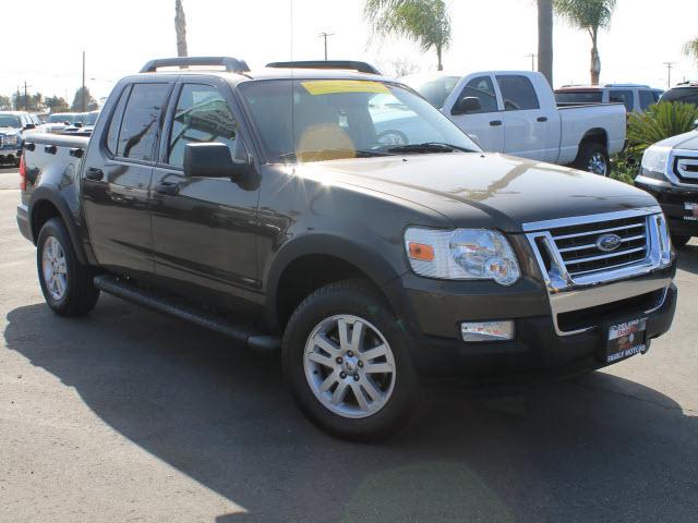 Photo of 2008 Ford Explorer Sport Trac