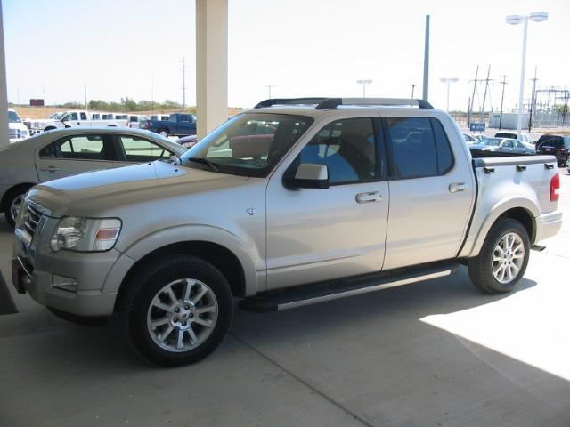 Photo of 2007 Ford Explorer Sport Trac
