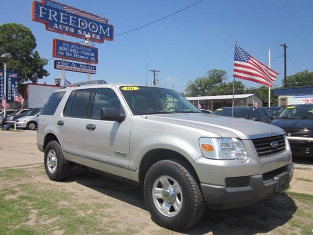 Photo of 2006 Ford Explorer