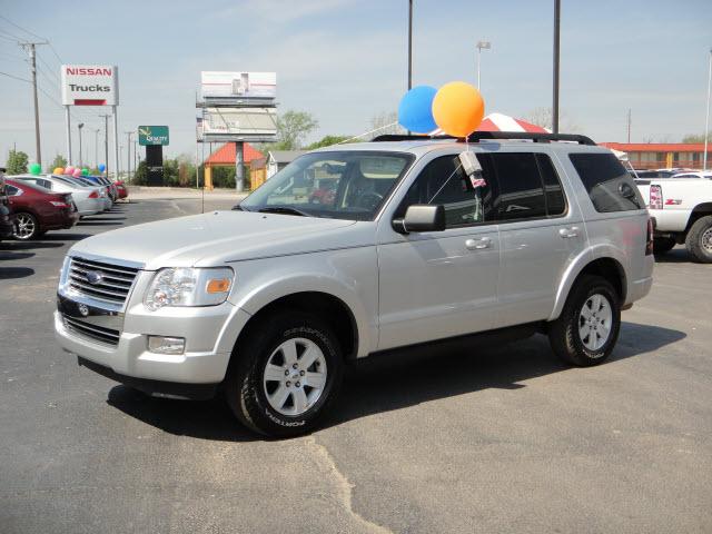 Photo of 2010 Ford Explorer