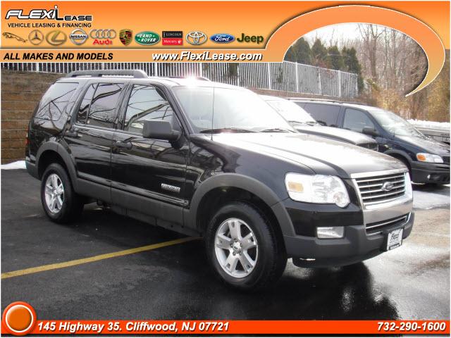 Photo of 2006 Ford Explorer