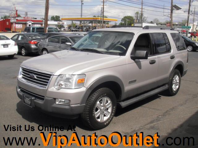 Photo of 2006 Ford Explorer