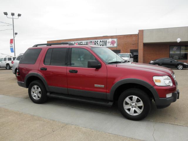 Photo of 2006 Ford Explorer