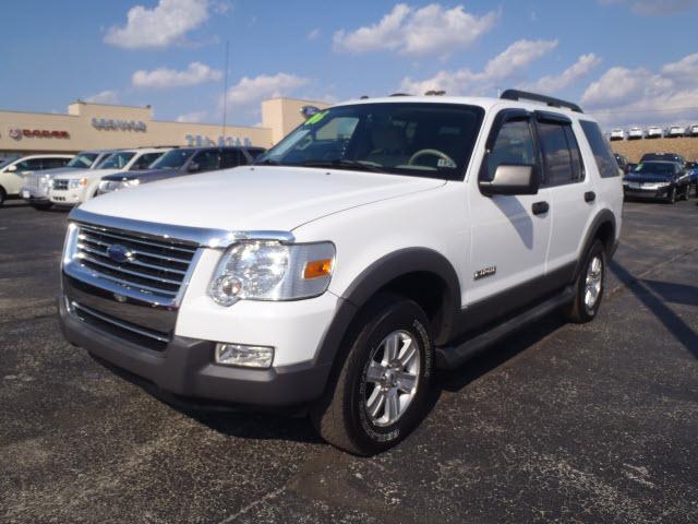 Photo of 2006 Ford Explorer