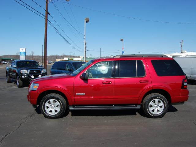 Photo of 2008 Ford Explorer