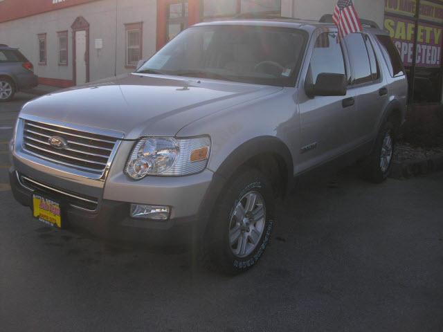 Photo of 2006 Ford Explorer
