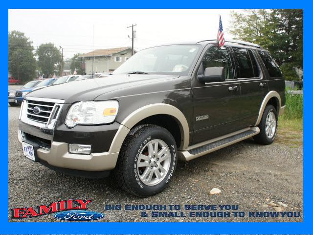 Photo of 2006 Ford Explorer