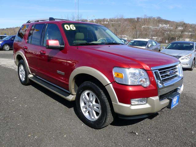Photo of 2006 Ford Explorer