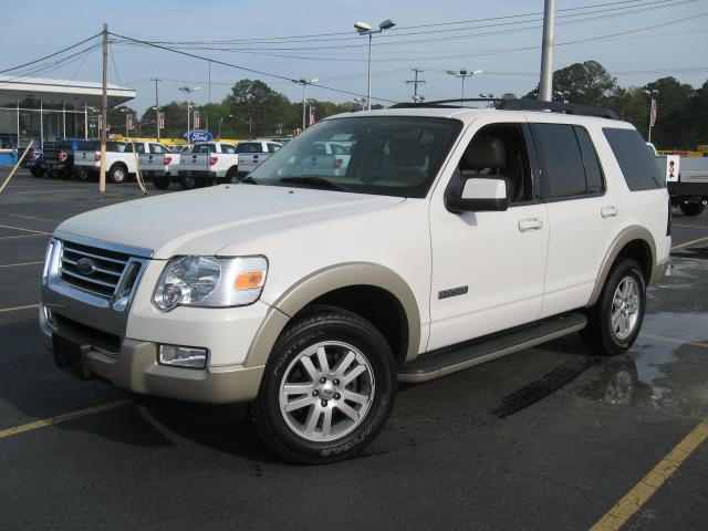 Photo of 2008 Ford Explorer