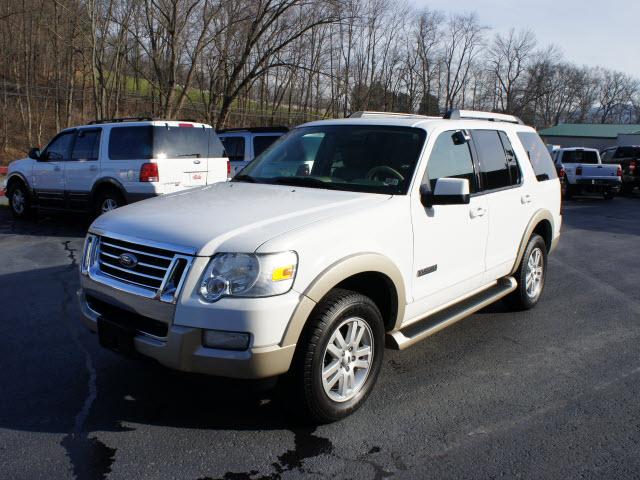 Photo of 2006 Ford Explorer