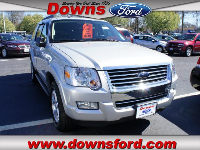 Photo of 2010 Ford Explorer
