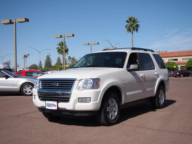 Photo of 2010 Ford Explorer
