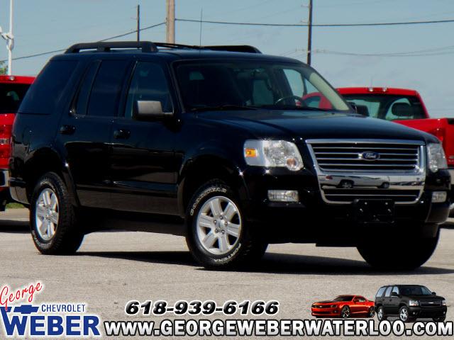 Photo of 2010 Ford Explorer