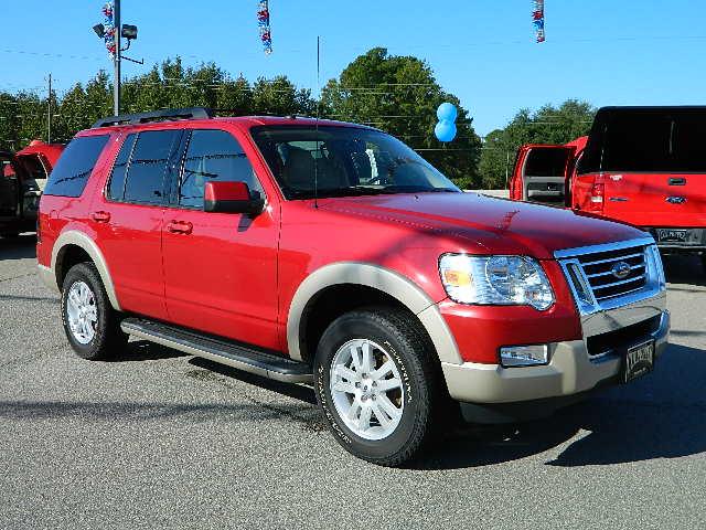 Photo of 2010 Ford Explorer