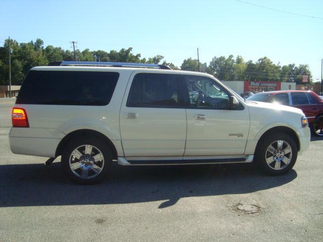 Photo of 2008 Ford Expedition EL