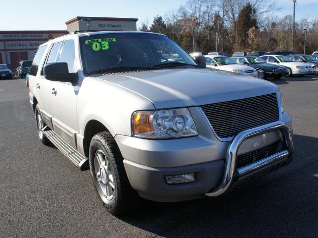 Photo of 2003 Ford Expedition