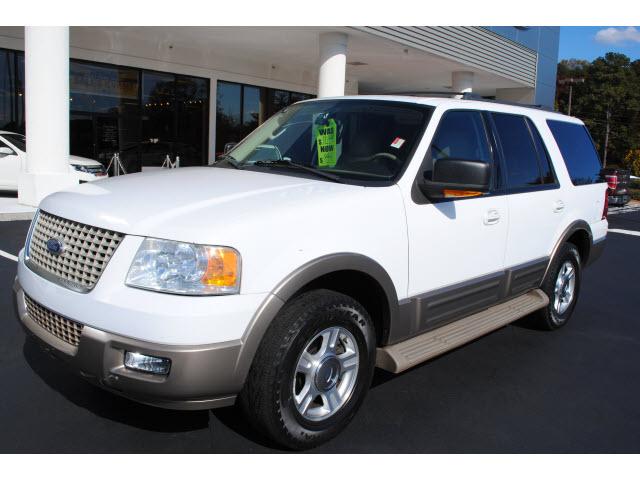 Photo of 2004 Ford Expedition