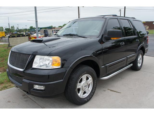 Photo of 2003 Ford Expedition