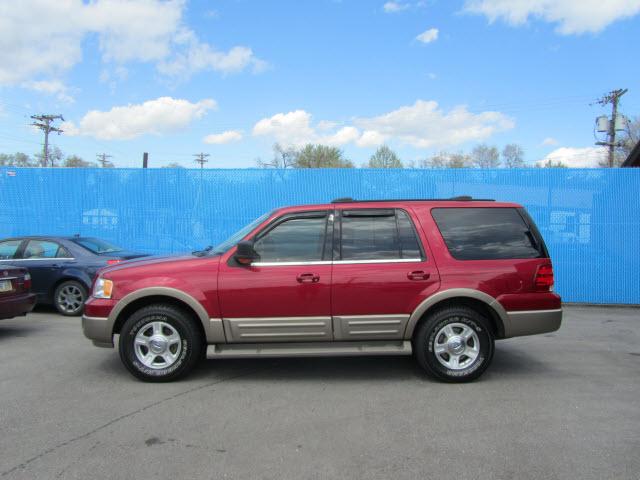Photo of 2004 Ford Expedition