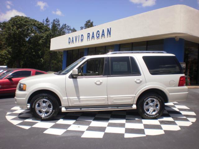 Photo of 2006 Ford Expedition