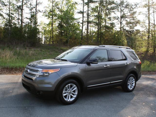 Photo of 2011 Ford Explorer