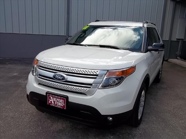 Photo of 2011 Ford Explorer