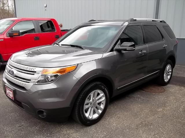 Photo of 2011 Ford Explorer
