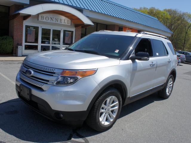 Photo of 2011 Ford Explorer