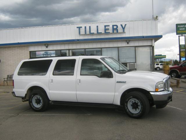 Photo of 2002 Ford Excursion