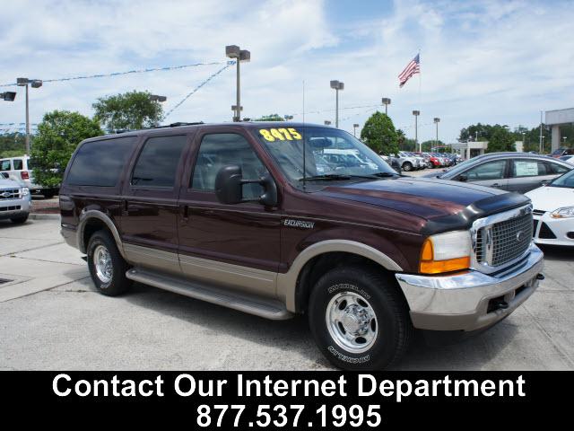 Photo of 2001 Ford Excursion