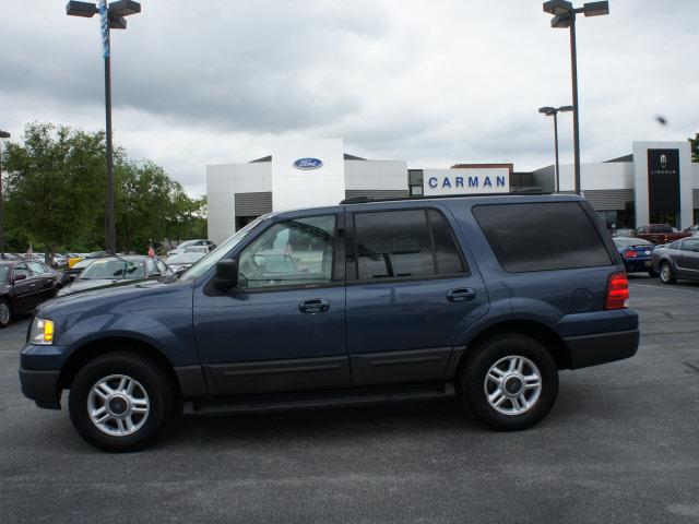 Photo of 2003 Ford Expedition