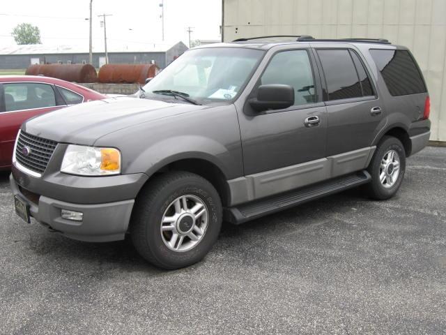 Photo of 2003 Ford Expedition