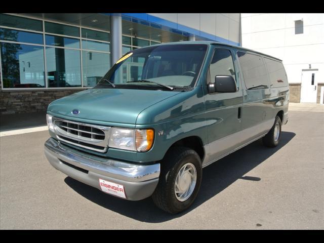 Photo of 1998 Ford E-150