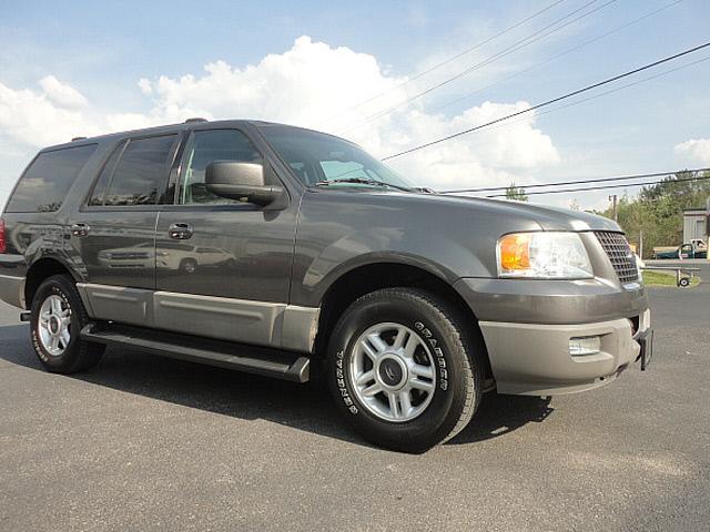 Photo of 2003 Ford Expedition