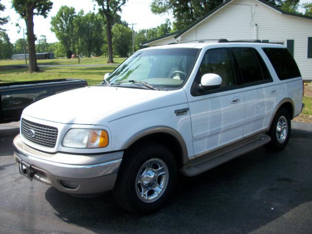 Photo of 2002 Ford Expedition