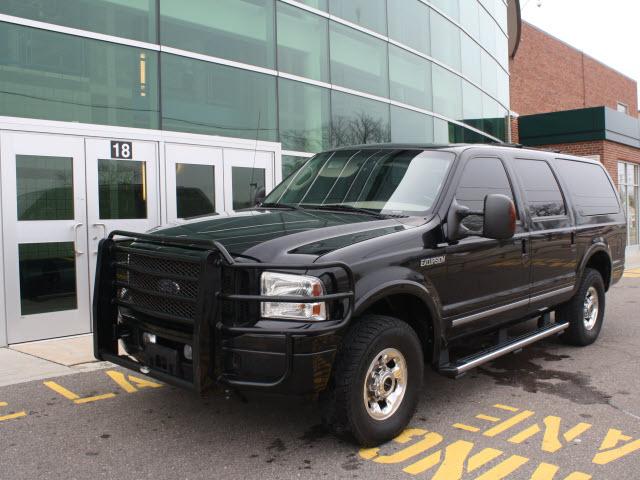 Photo of 2005 Ford Excursion