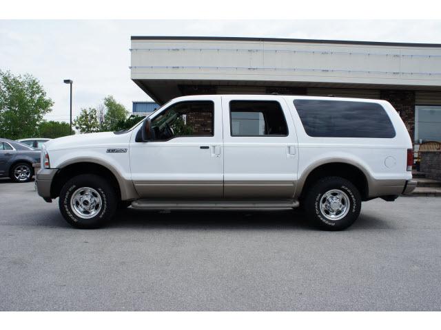 Photo of 2005 Ford Excursion