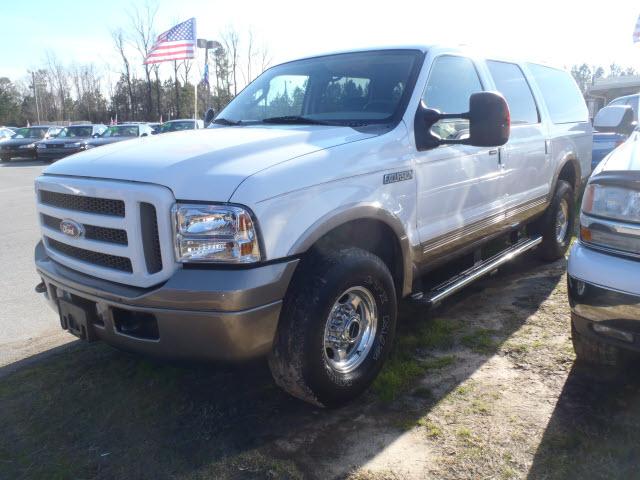 Photo of 2005 Ford Excursion