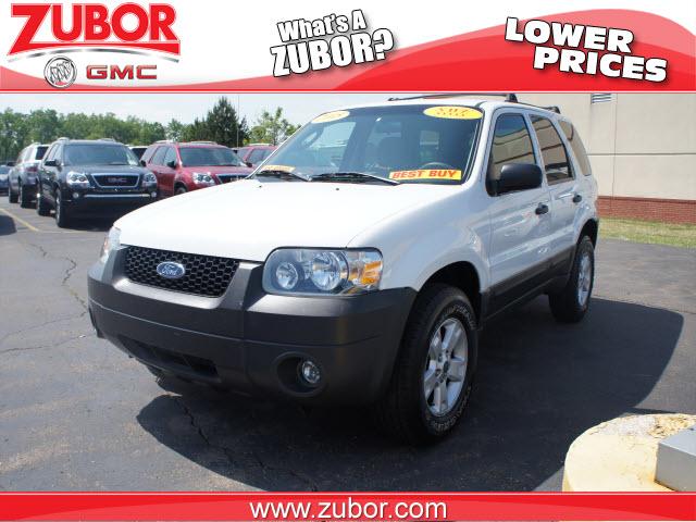 Photo of 2005 Ford Escape
