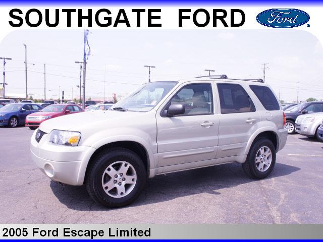Photo of 2005 Ford Escape