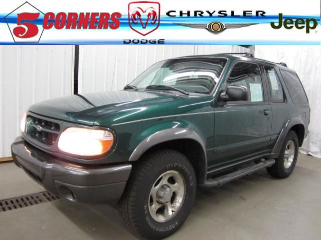 Photo of 1999 Ford Explorer