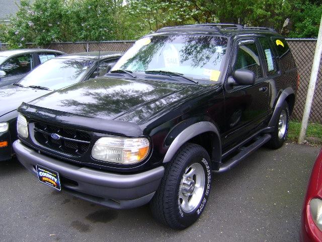 Photo of 1998 Ford Explorer