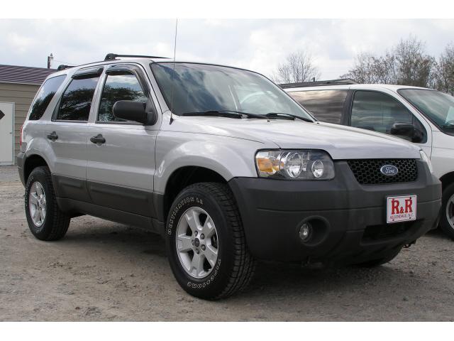 Photo of 2005 Ford Escape