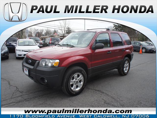 Photo of 2005 Ford Escape