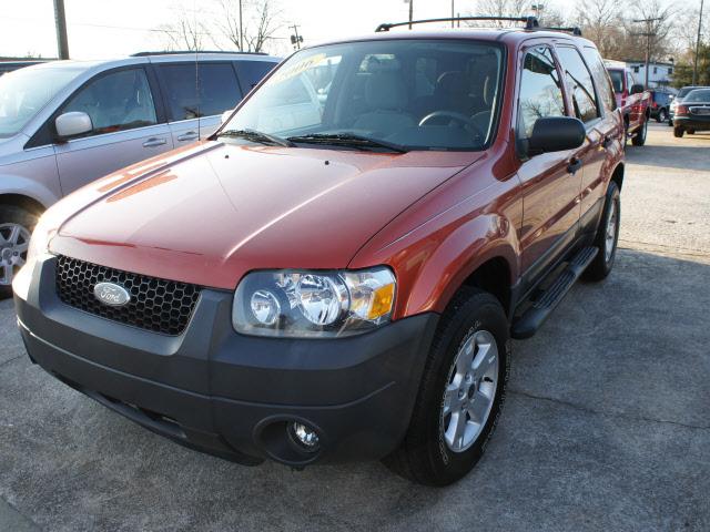 Photo of 2006 Ford Escape