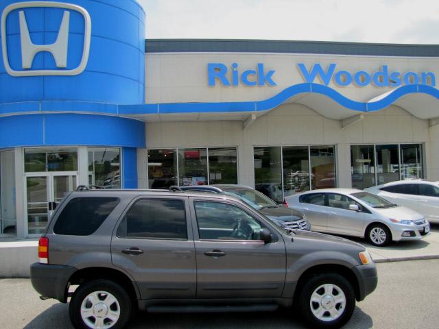 Photo of 2003 Ford Escape