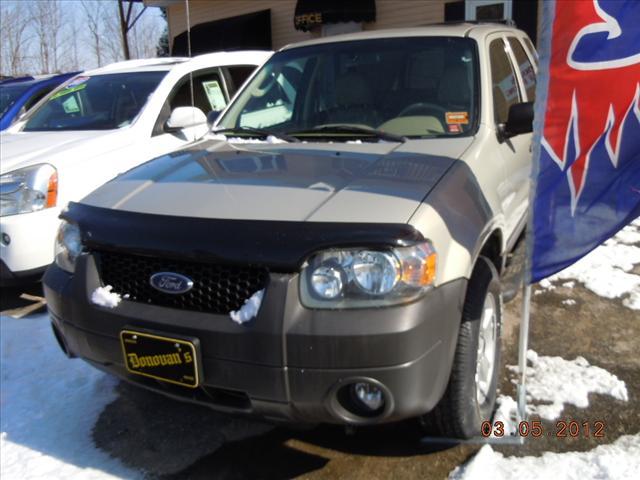 Photo of 2005 Ford Escape